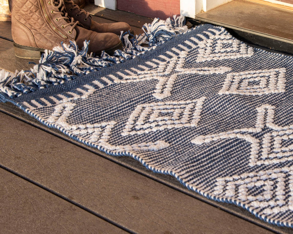 Hand Woven Outdoor Aria Rug