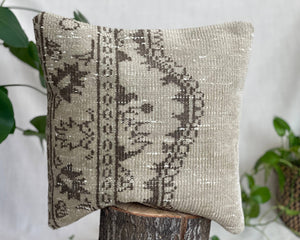 Manisa 20'
Turkish Carpet Pillow