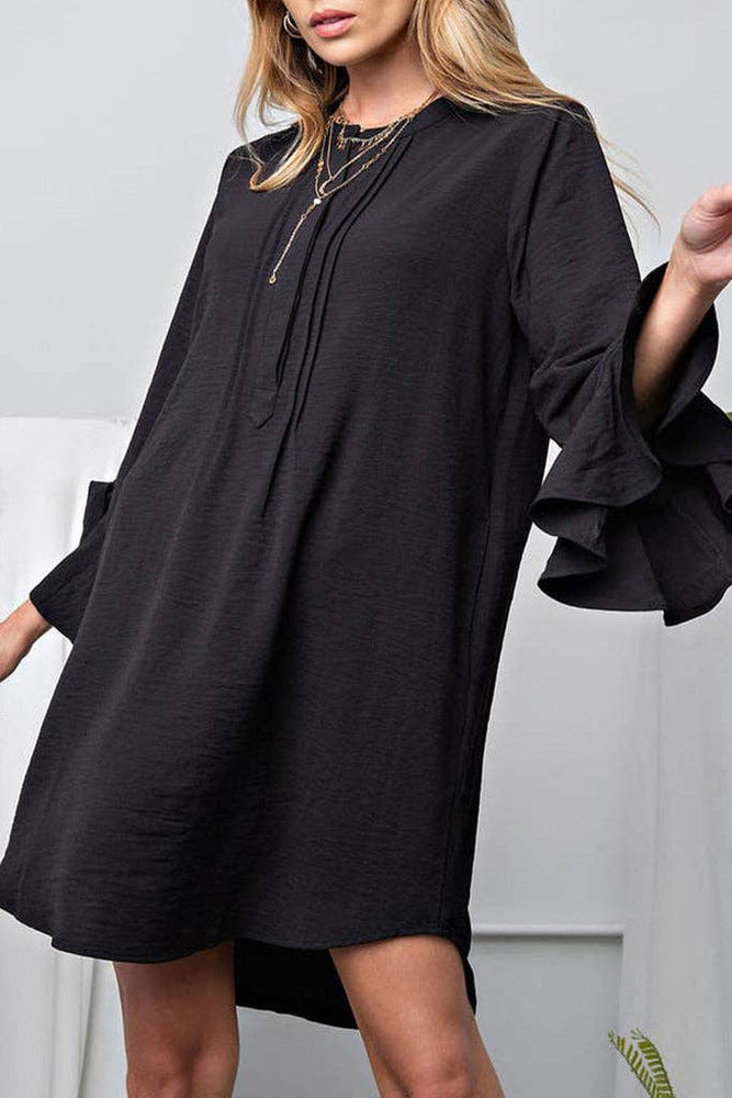 Pleated Ruffle 3/4 Sleeve Dress: M / Black